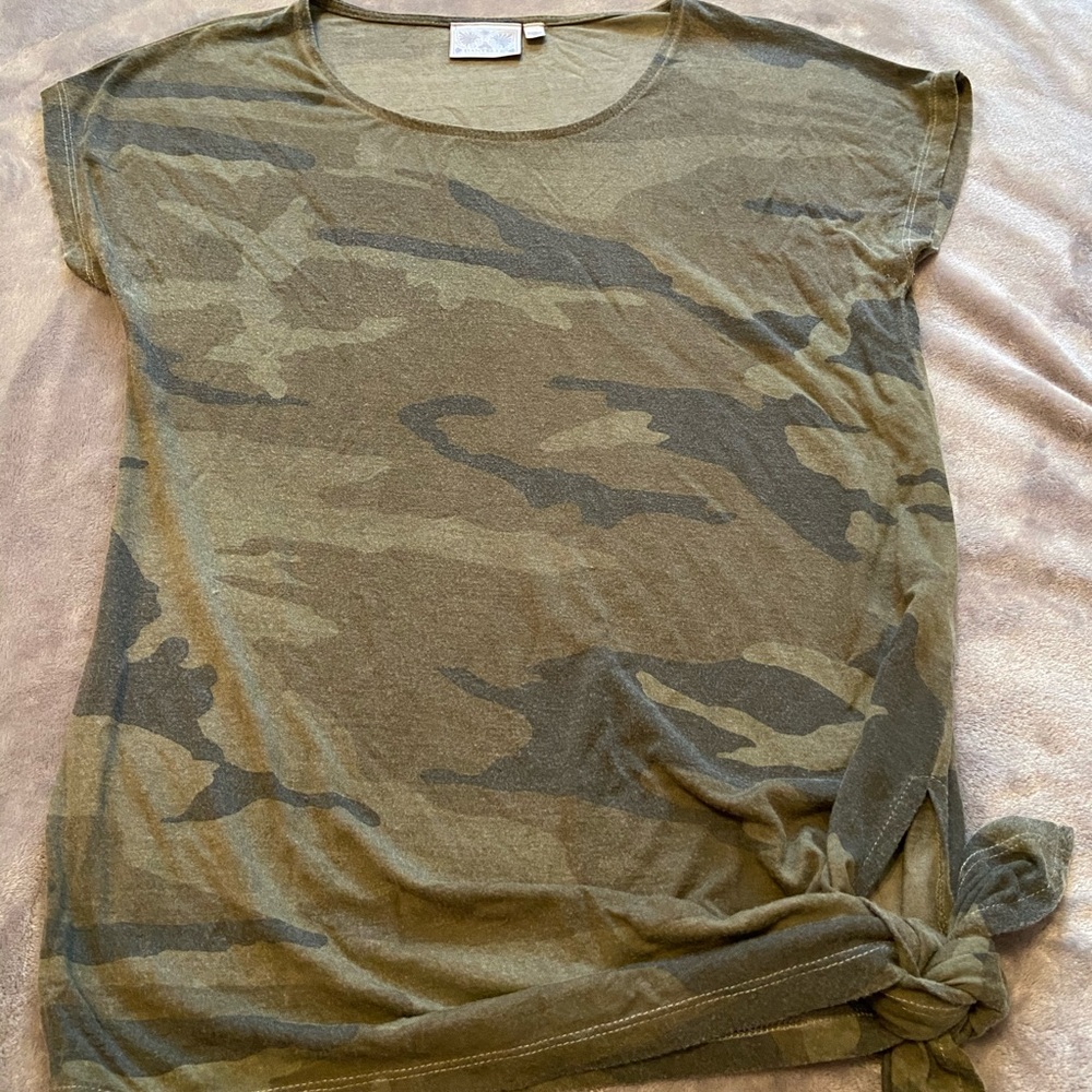 Camouflage tie top